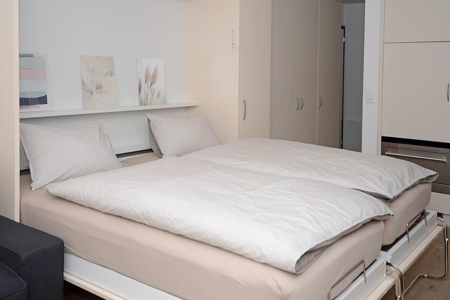 Wandschrankbett, Doppelbett - Ferienwohnung Studio 25 - Haus Green - Davos Platz